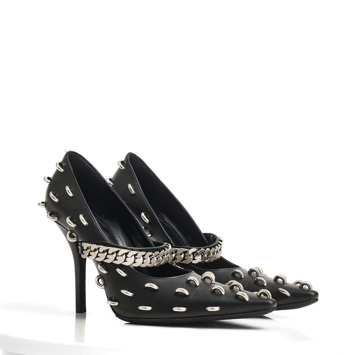 Décolleté da spettacolo con dettaglio in metallo nero di Givenchy